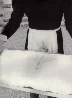 Oops! © Ellen von Unwerth